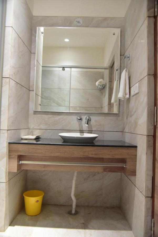 Hotel Crystal Grand Haldwāni Zewnętrze zdjęcie