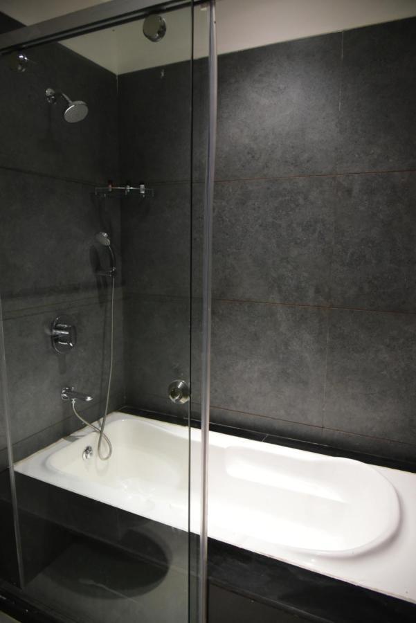 Hotel Crystal Grand Haldwāni Zewnętrze zdjęcie
